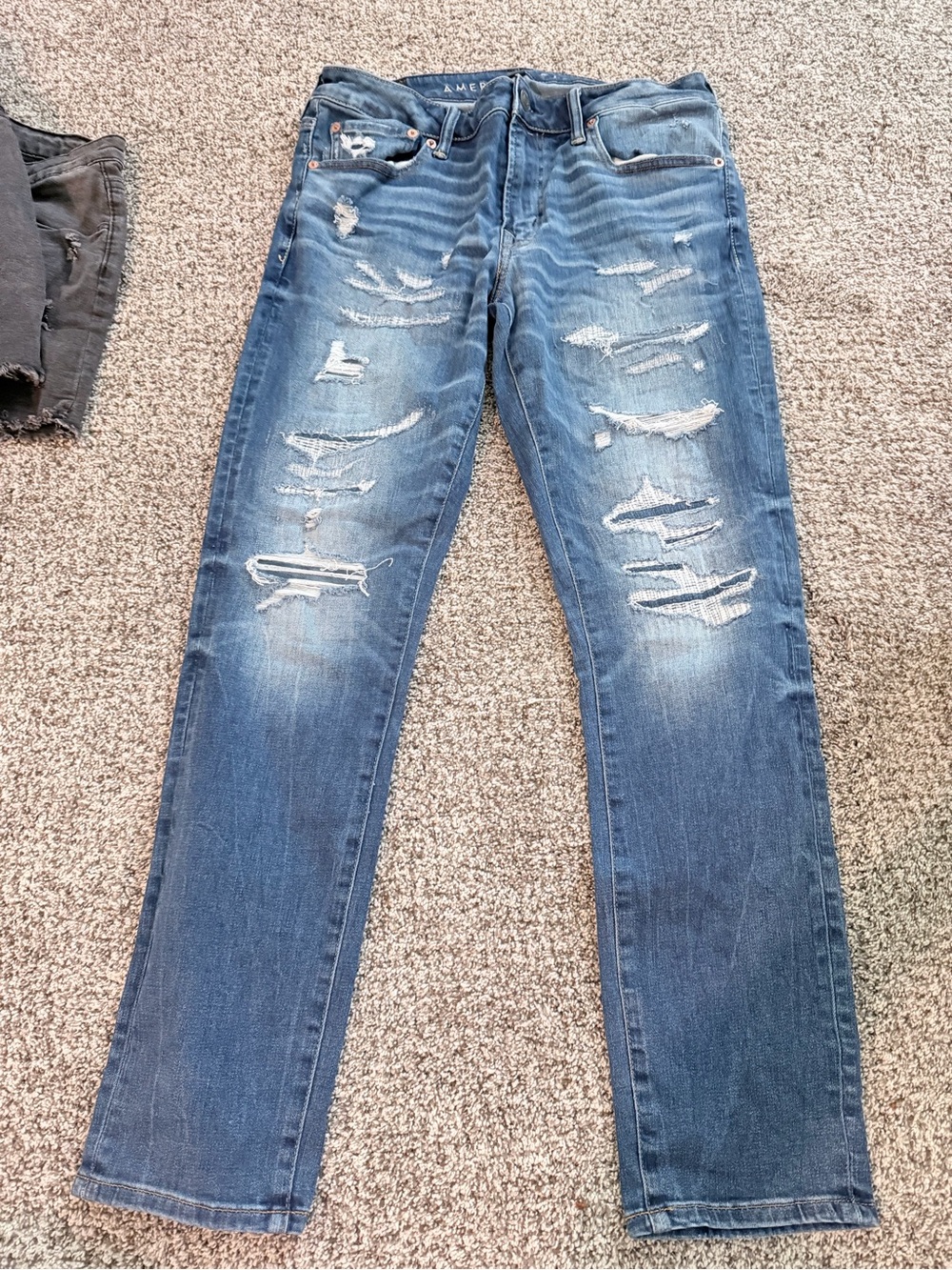 American Eagle Outfitters Skinny Distressed Blue Jeans